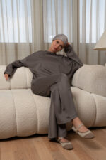 ⁦بلوزة واسعة⁩ - الصورة ⁦2⁩