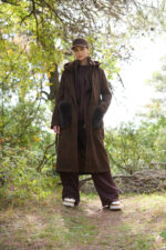 ⁦جاكت صوف بحزام وجيبين فرو⁩ - الصورة ⁦7⁩